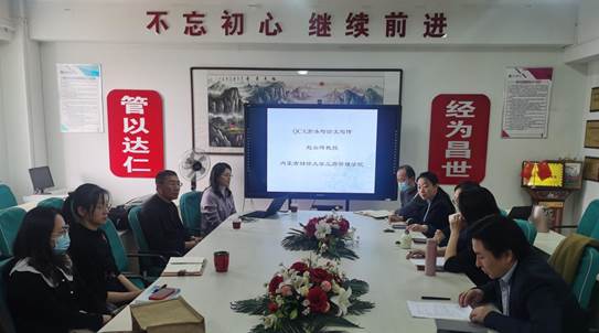 ee817a4476d0765cd426ae99f18a956